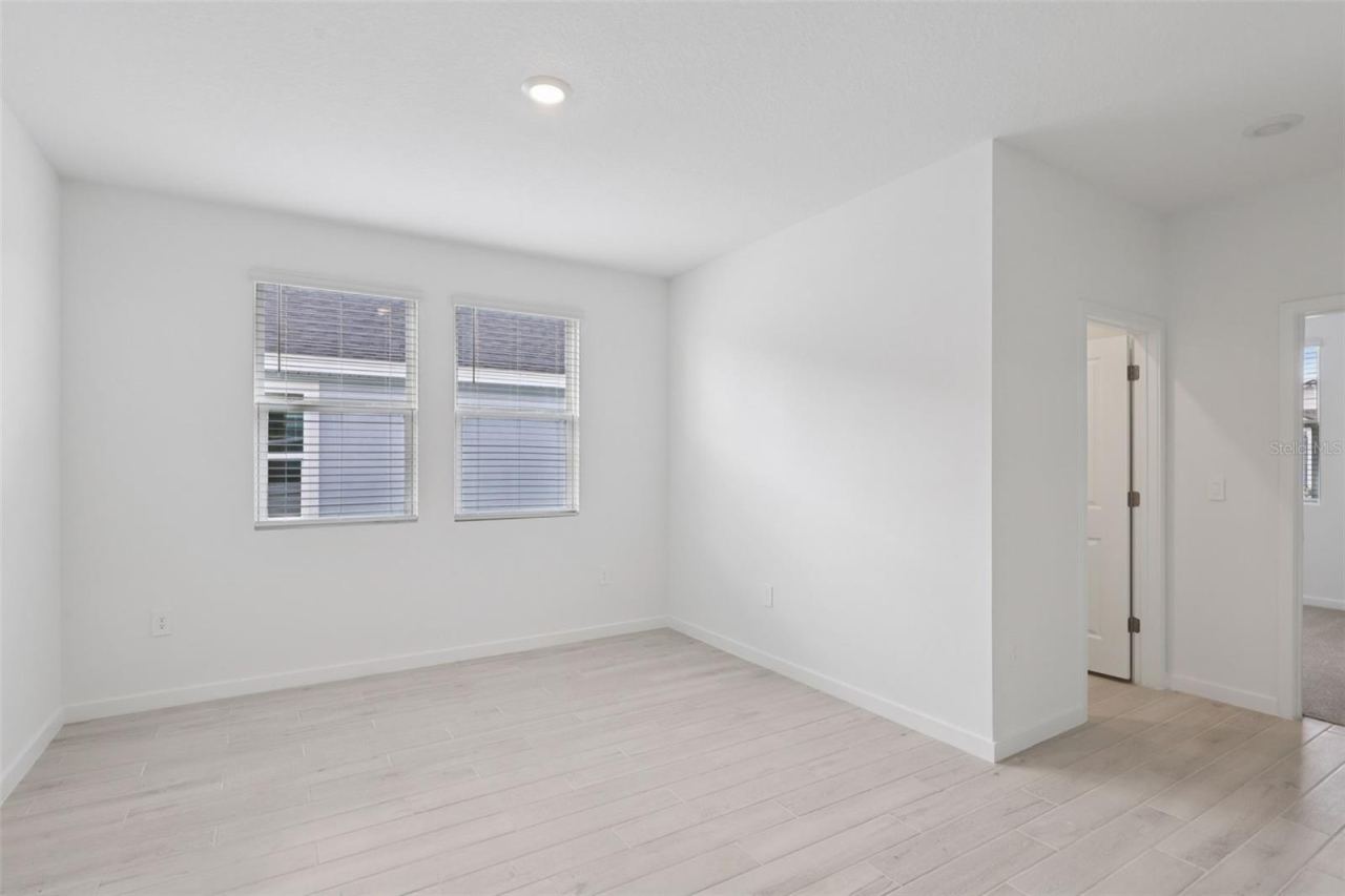 Photo 12 of 20: The interior photos are of another home with the same floor plan and interior finishes. Some details may vary