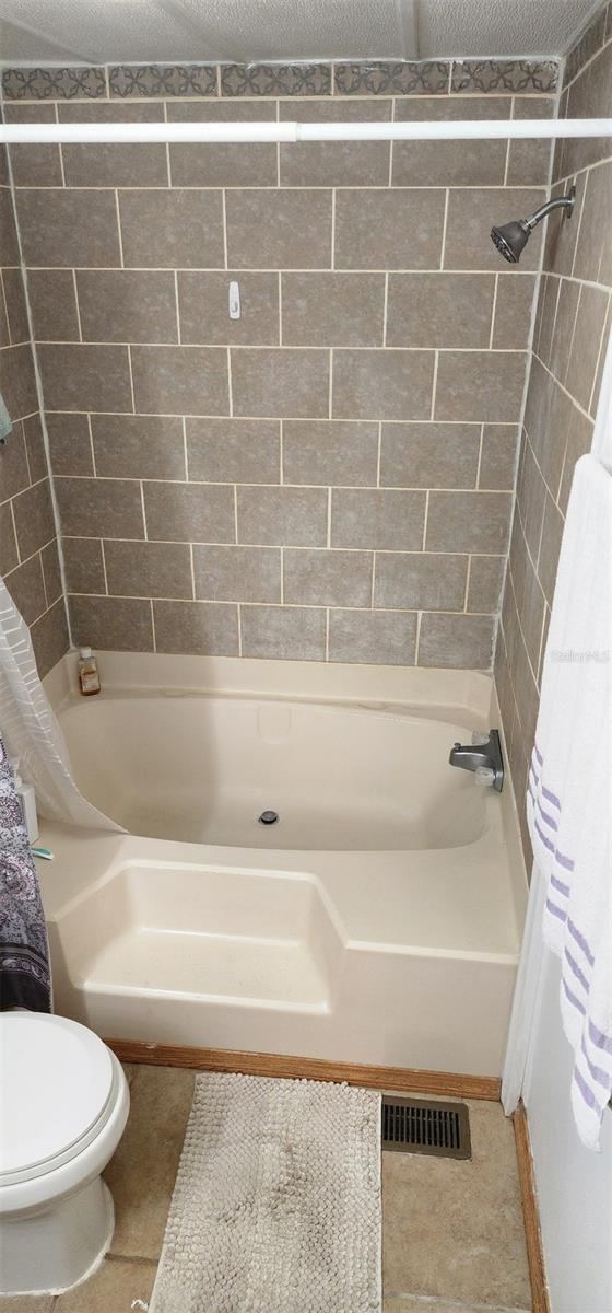 Photo 8 of 20