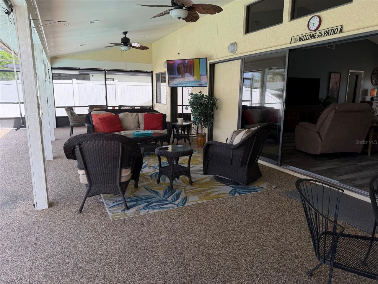 Photo 6 of 20: Huge Screened in Lanai with Chattahoochee decking.