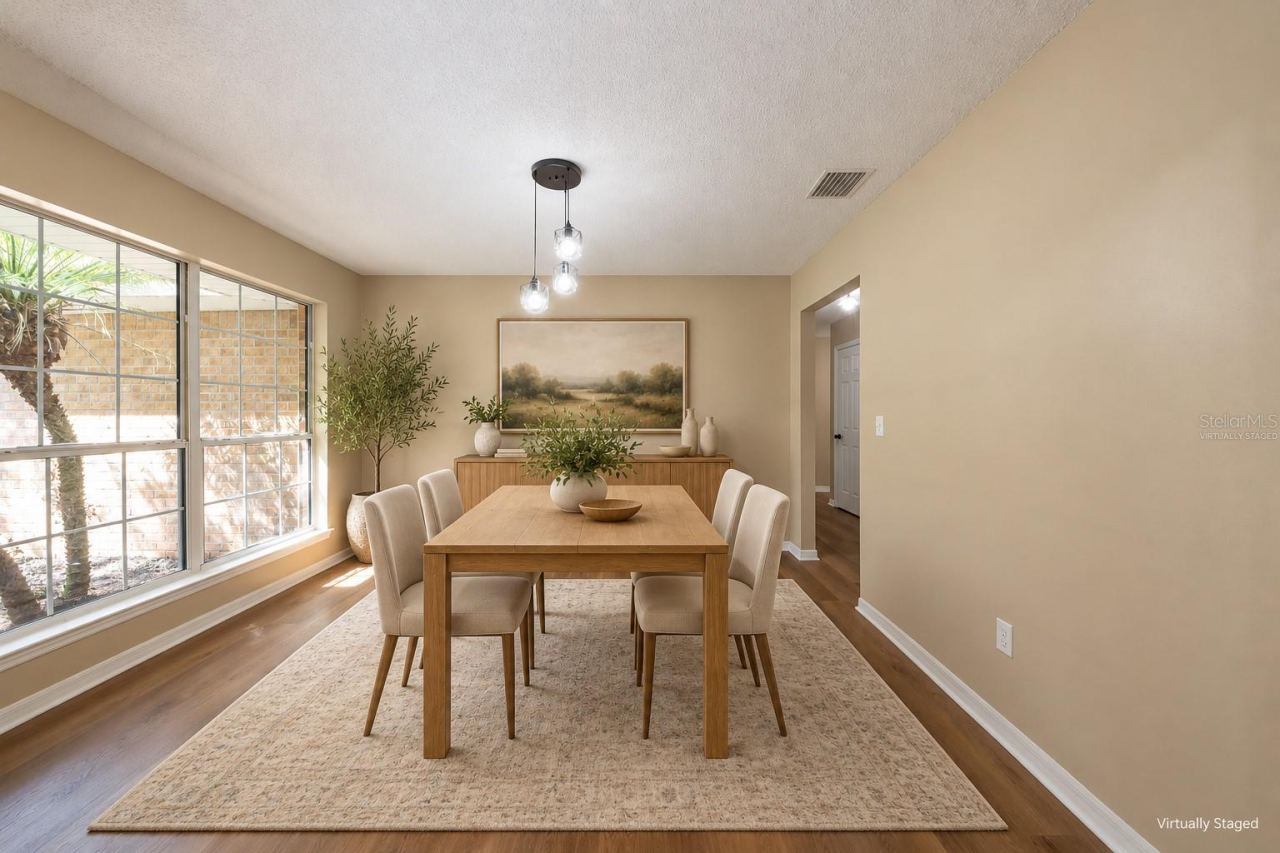 Photo 6 of 20: Virtually Staged - Dining Room