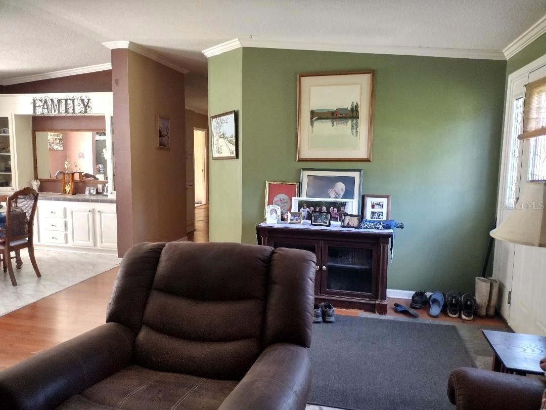 Photo 13 of 20