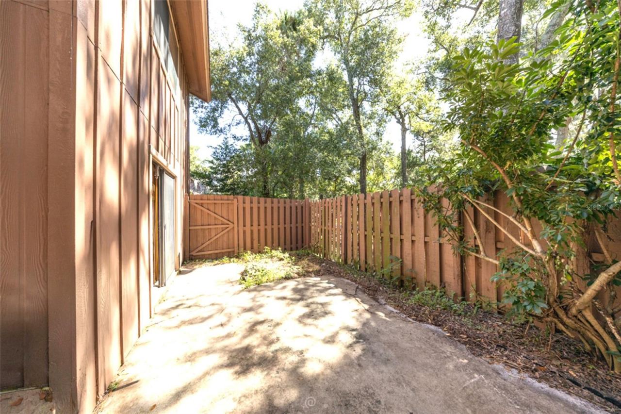 Photo 3 of 20: Back Porch