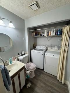 Photo 11 of 20: downstairs bathroom/laundry