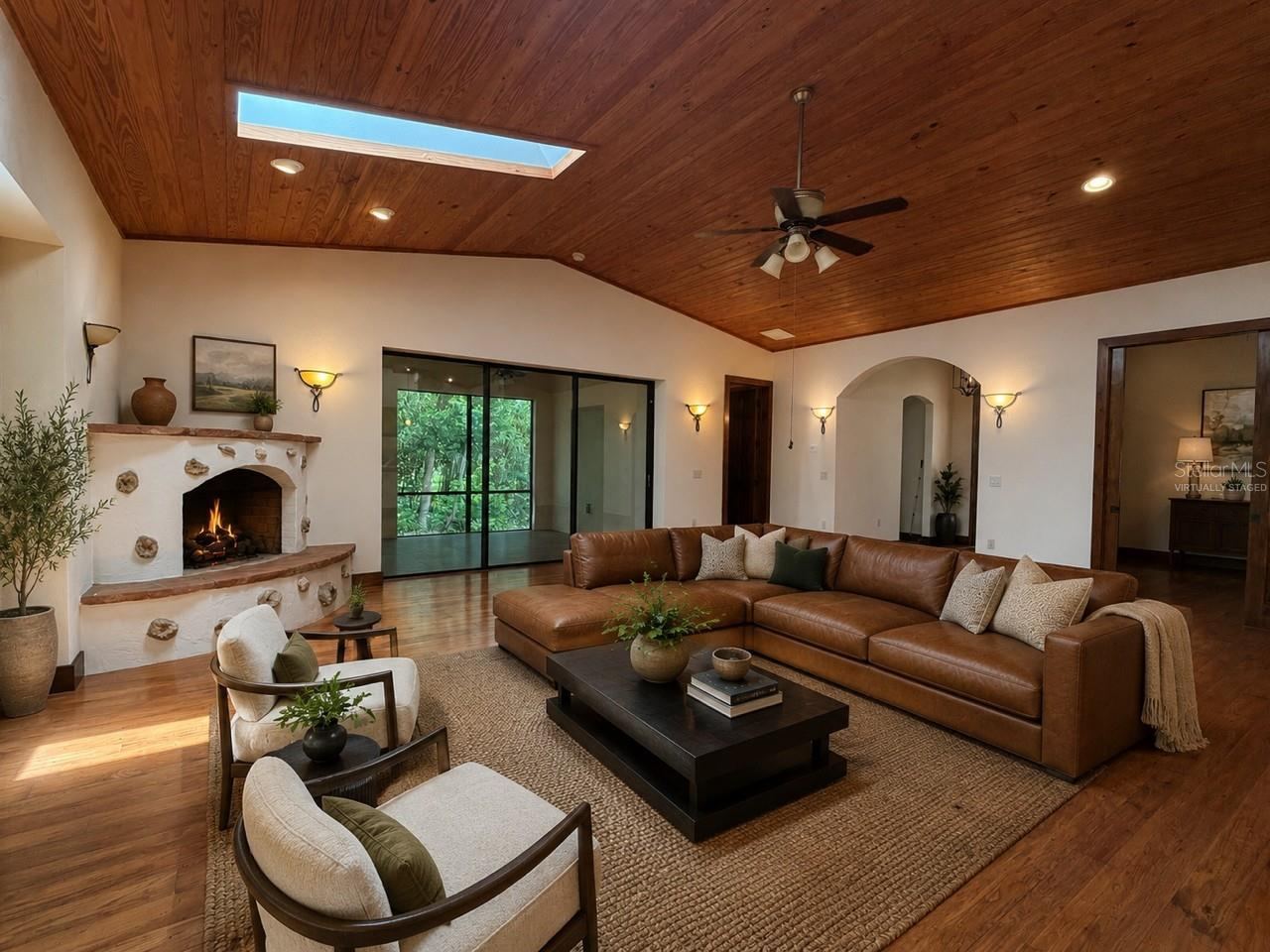 Photo 7 of 20: Virtually staged living room