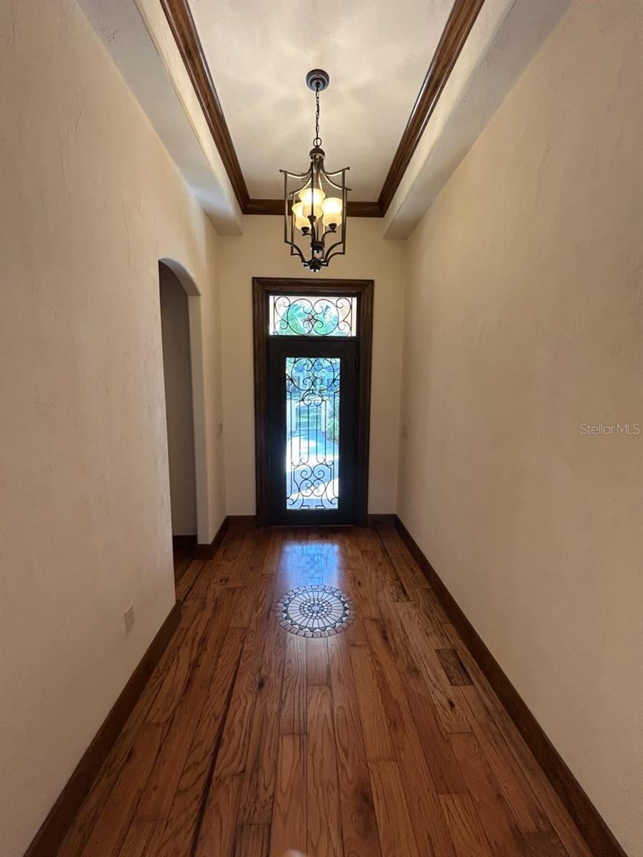 Photo 6 of 20: Foyer