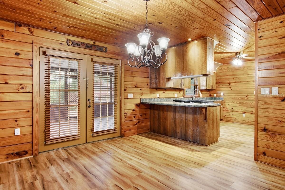 Photo 17 of 20: Love the warmth of the wood throughout