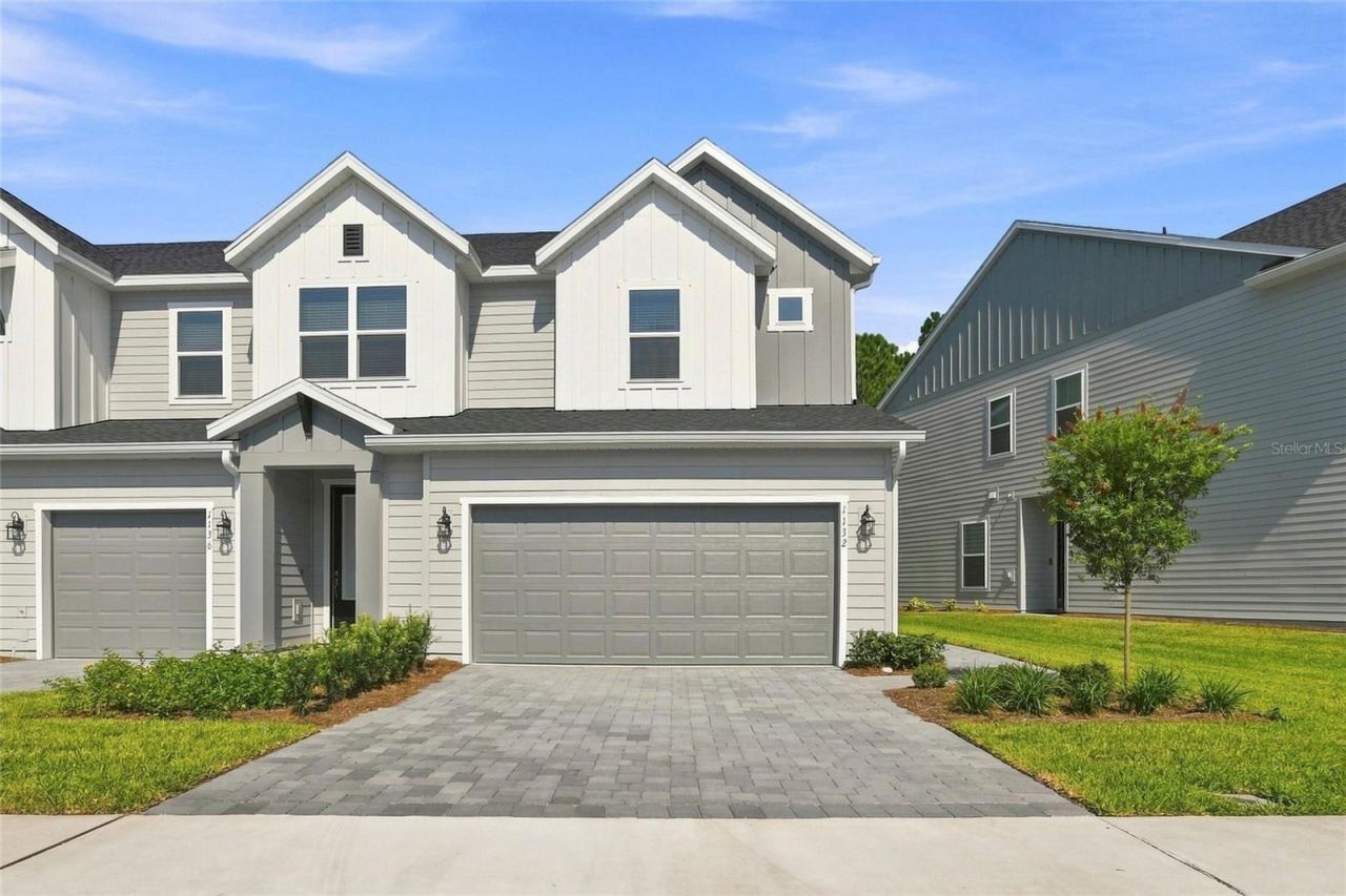 Photo 1 of 20: Front Exterior