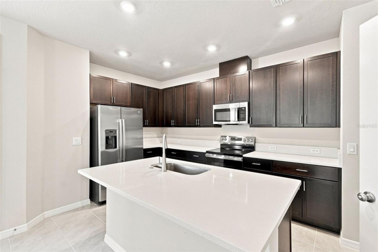 Photo 2 of 20: Kitchen