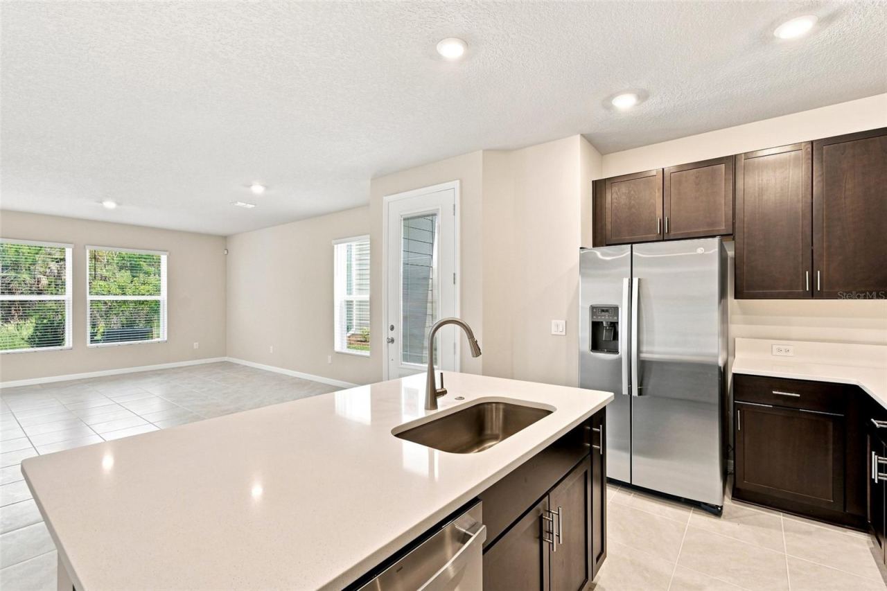 Photo 6 of 20: Kitchen