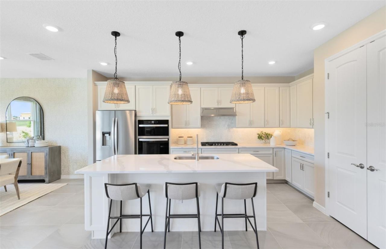 Photo 10 of 20: Model Home Design Only. Pictures and furnishings are for illustrative purposes only. Elevations, colors and options may vary. Furniture is for model home staging only.