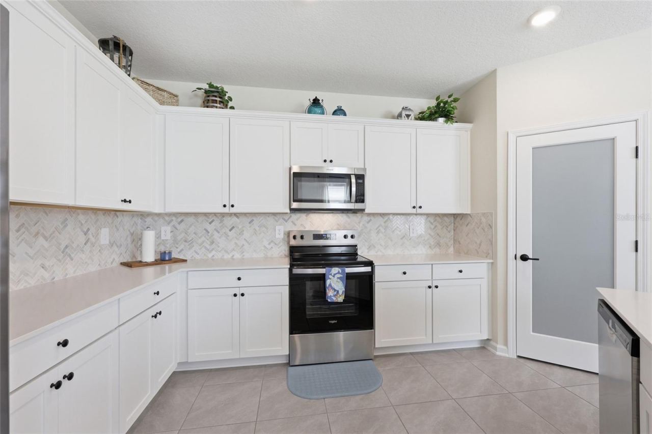 Photo 8 of 20: Kitchen