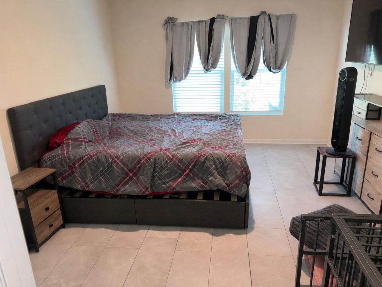Photo 9 of 20
