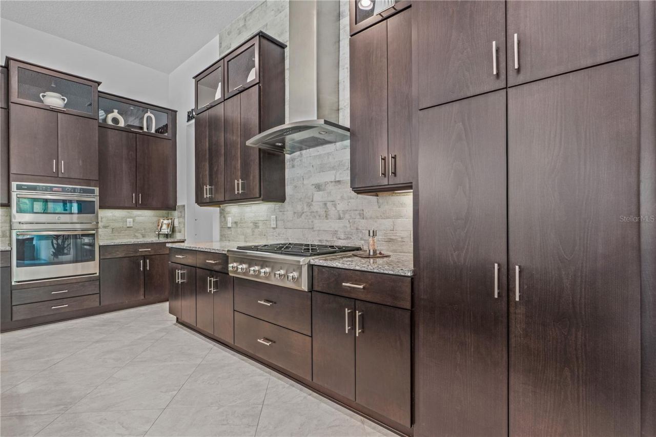 Photo 5 of 20: Kitchen Cabinets