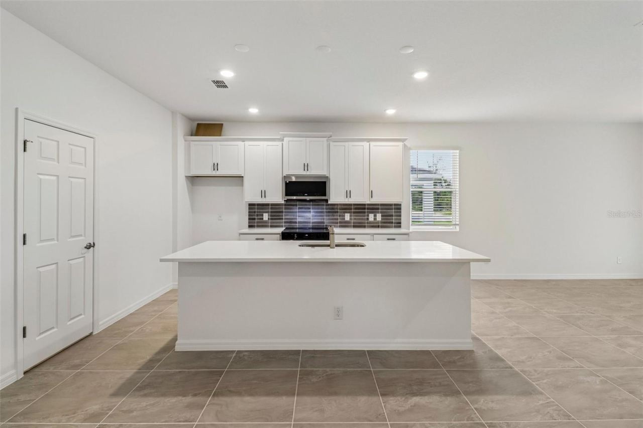 Photo 6 of 20: Kitchen