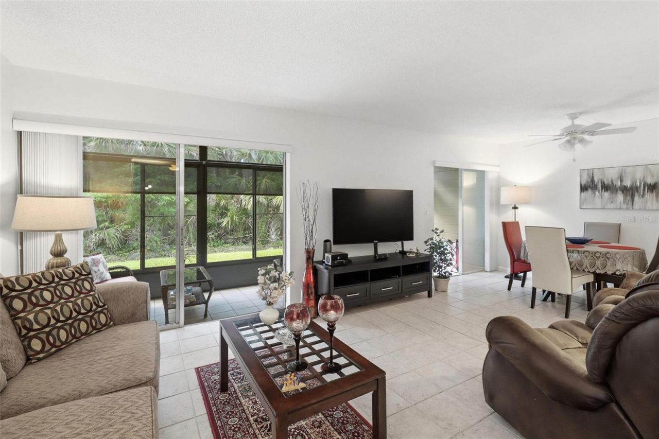 Photo 6 of 20: Living room/ Dining room combo