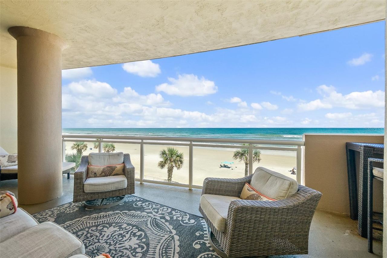 Photo 20 of 20: Largest balcony in the Shores