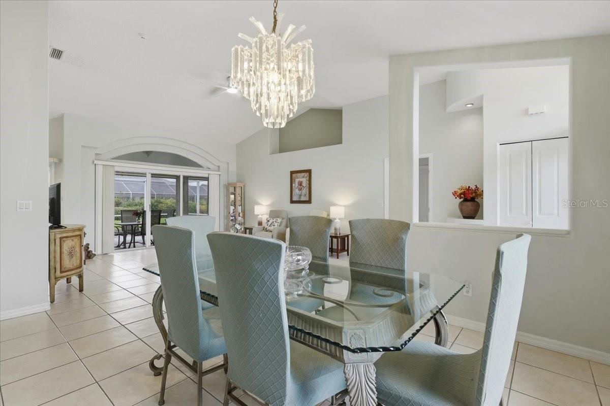 Photo 5 of 20: Dining Area