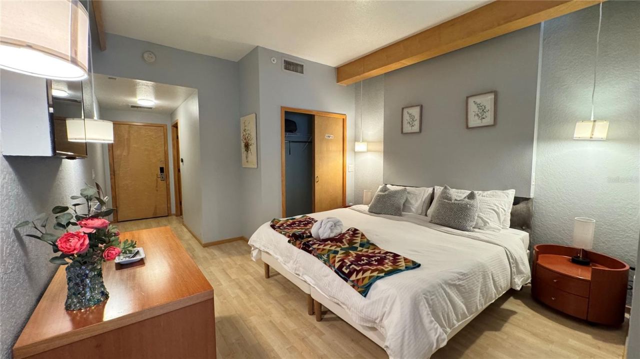 Photo 15 of 20