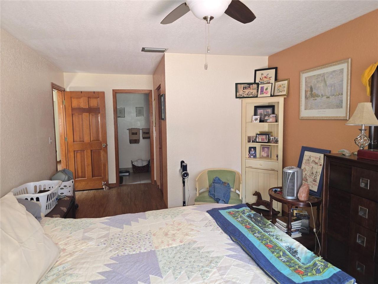 Photo 16 of 20