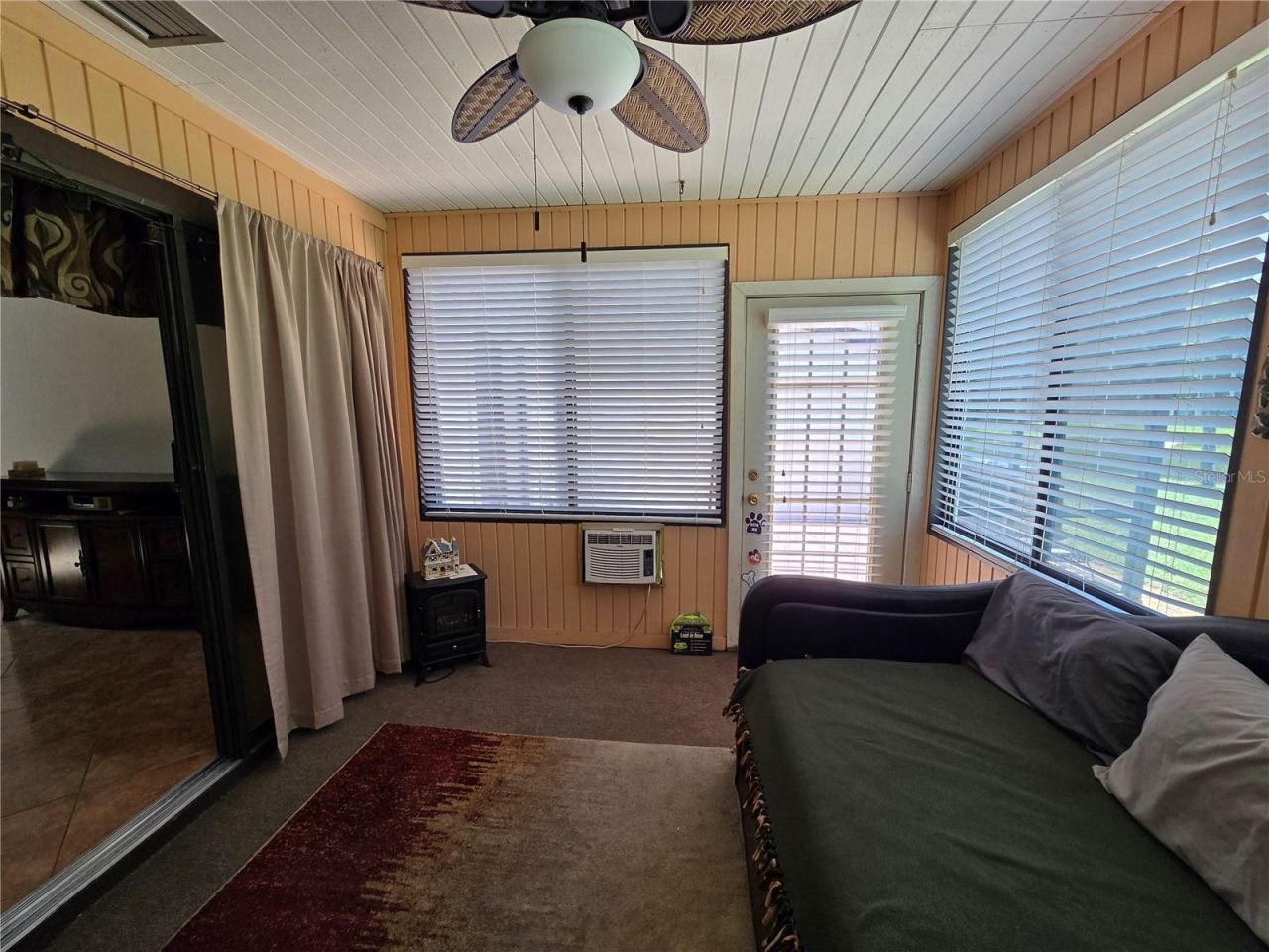 Photo 10 of 20