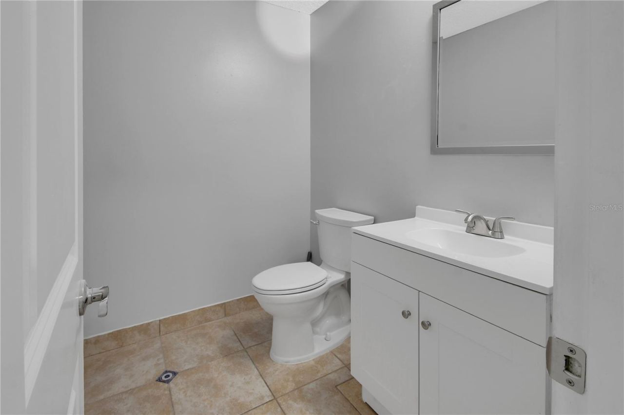Photo 17 of 20: Primary bathroom