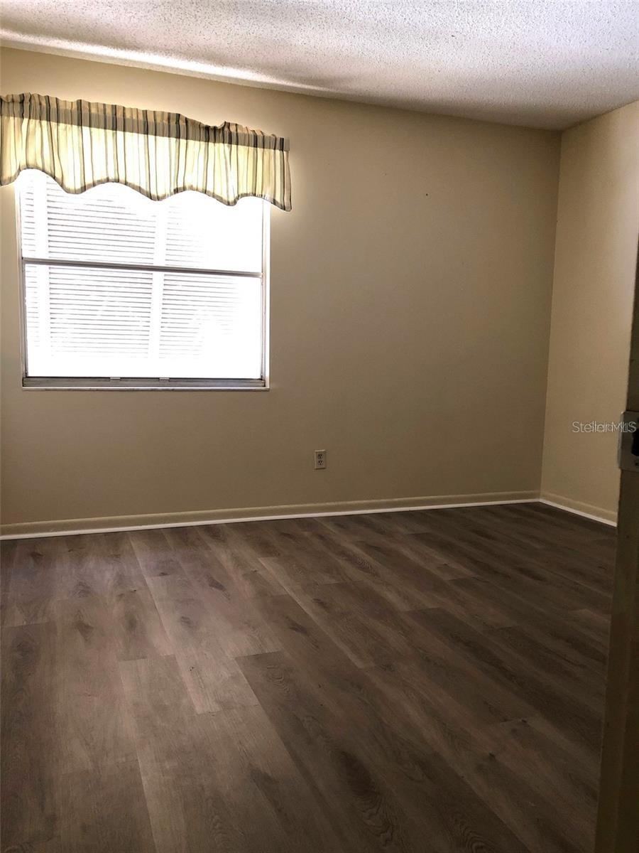 Photo 18 of 20