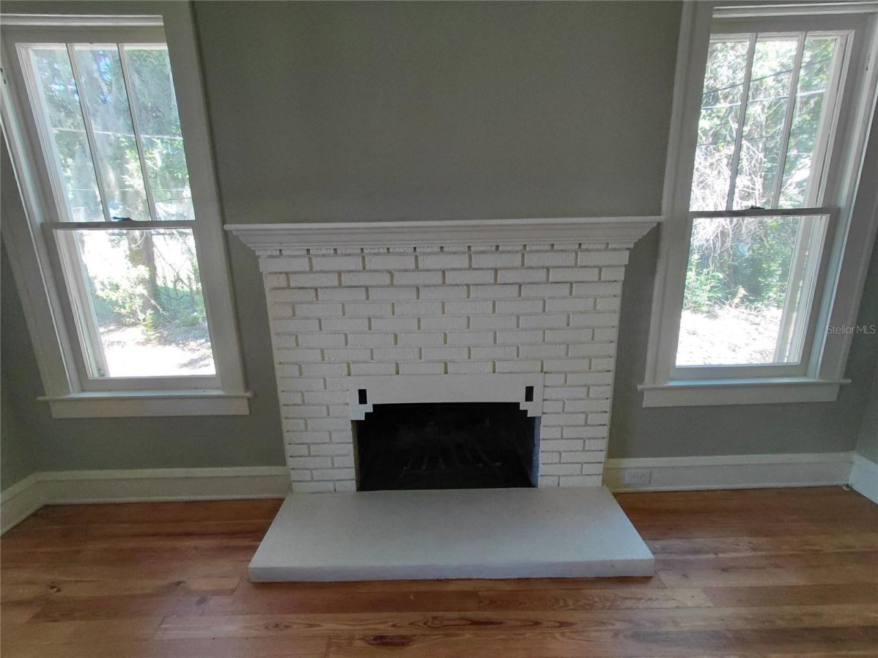 Photo 20 of 20: Fireplace