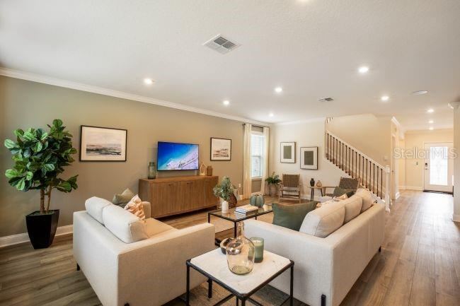 Photo 6 of 20: Model home - actual features may vary.