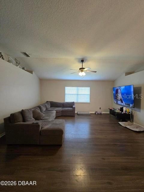 Photo 6 of 18