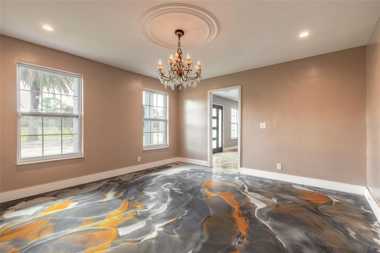 Photo 14 of 20: Formal Dining Room