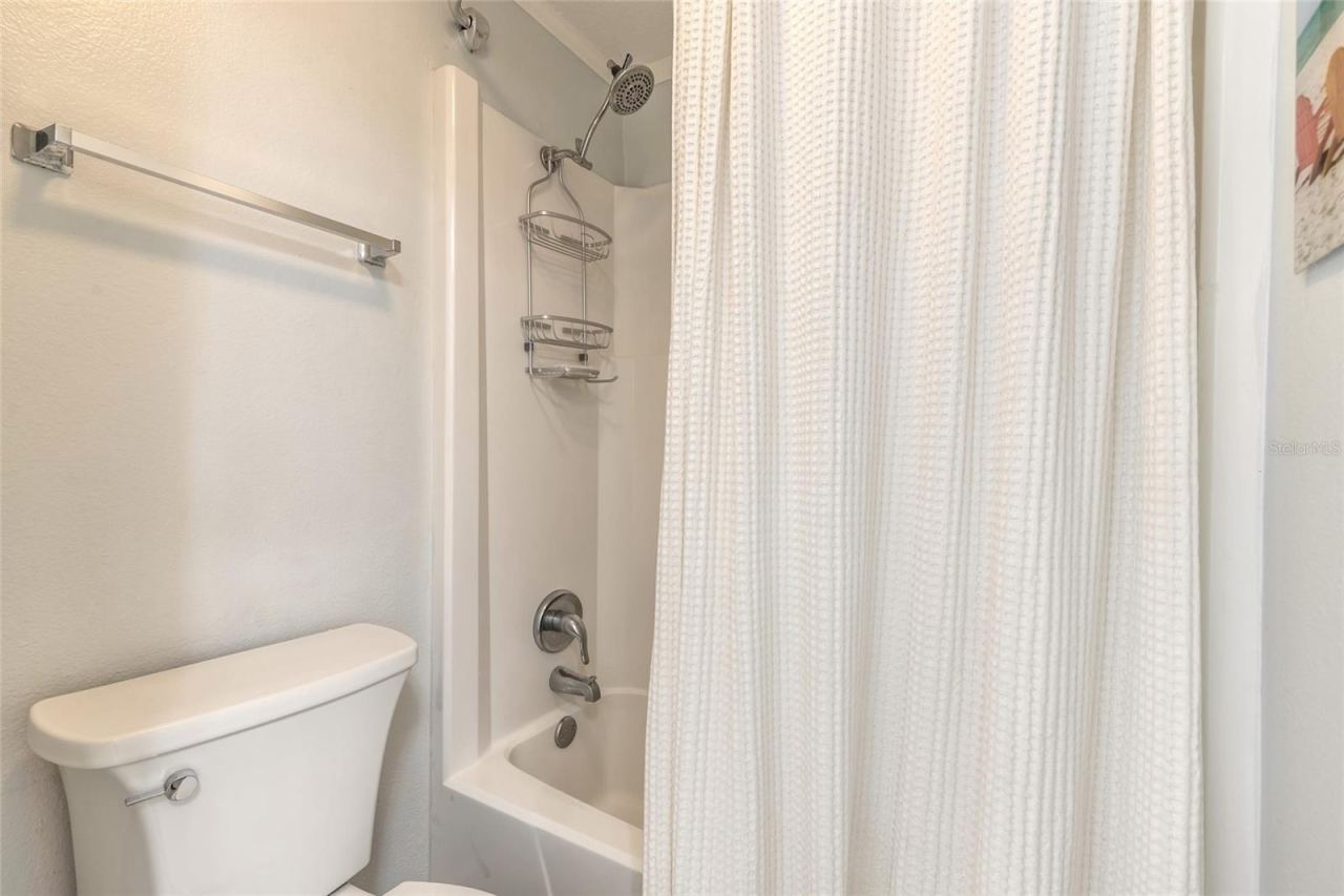 Photo 19 of 20: tub shower combo -commode
