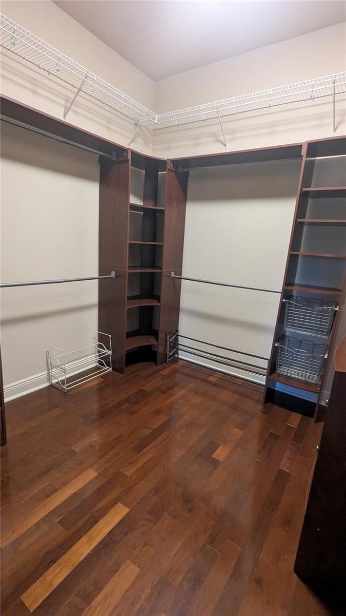 Photo 17 of 20: Master closet