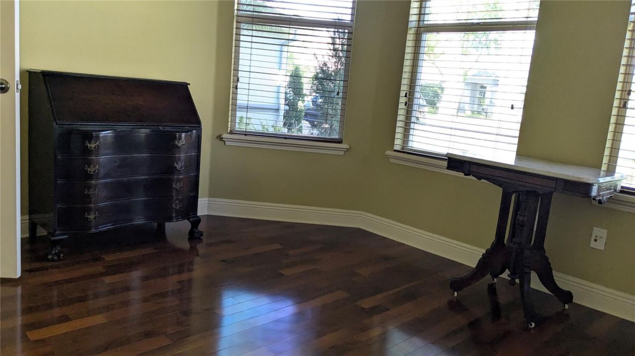 Photo 18 of 20: Bonus room
