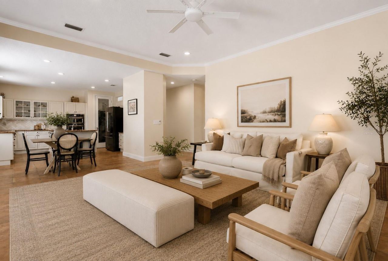 Photo 16 of 20: Virtually Staged Family Room
