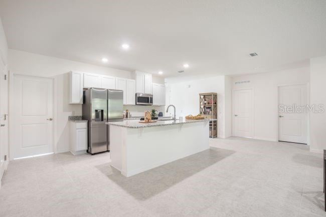 Photo 7 of 20: Model home - actual features may vary.