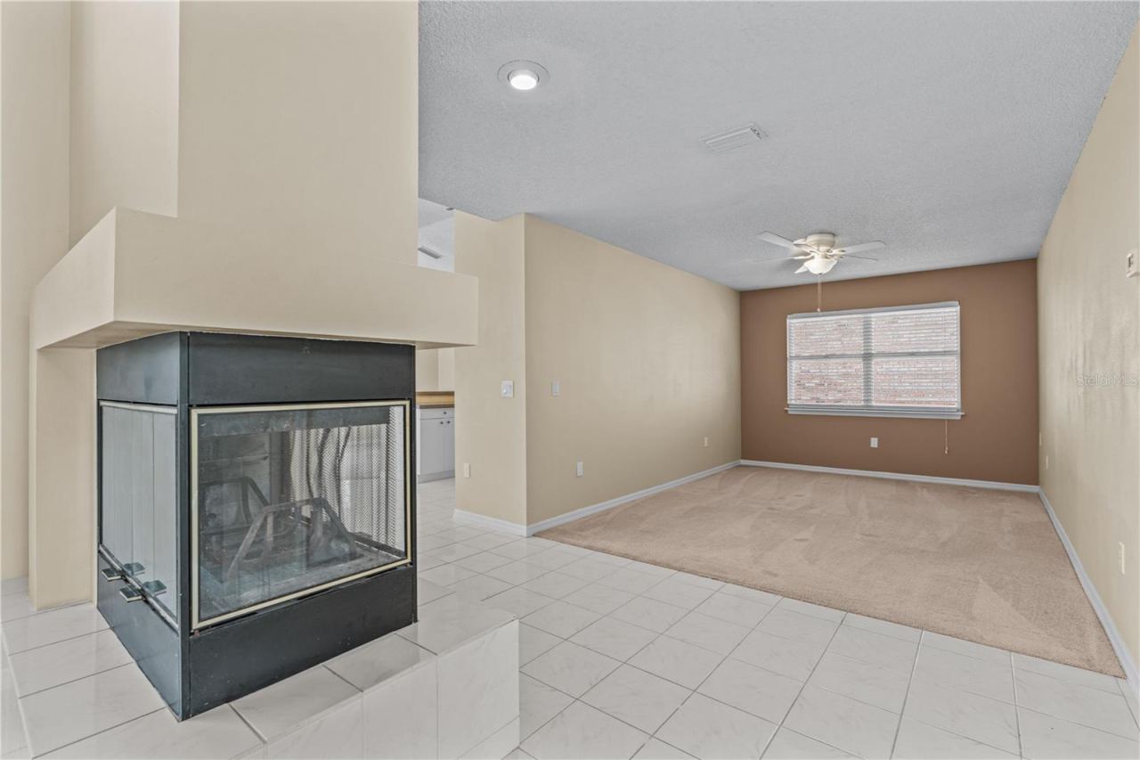 Photo 19 of 20: Dining Room