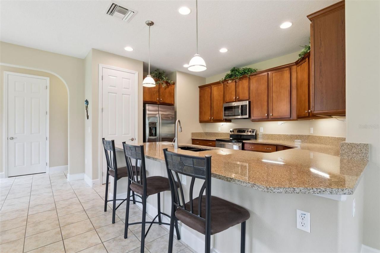 Photo 9 of 20: 11' x 12' Kitchen w/ a closet pantry
