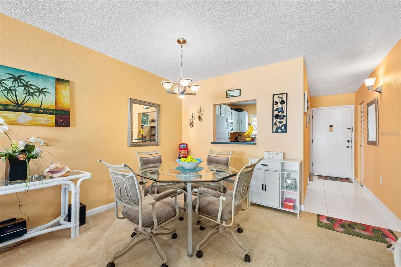 Photo 9 of 20: Cozy dining area