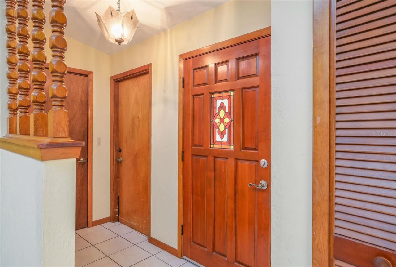 Photo 4 of 20: Welcoming Foyer