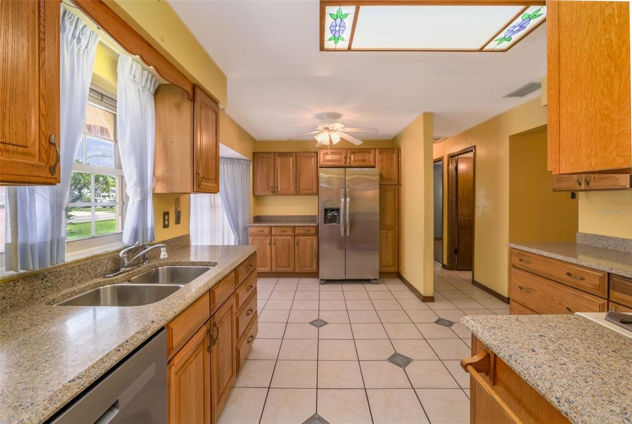 Photo 10 of 20: Kitchen