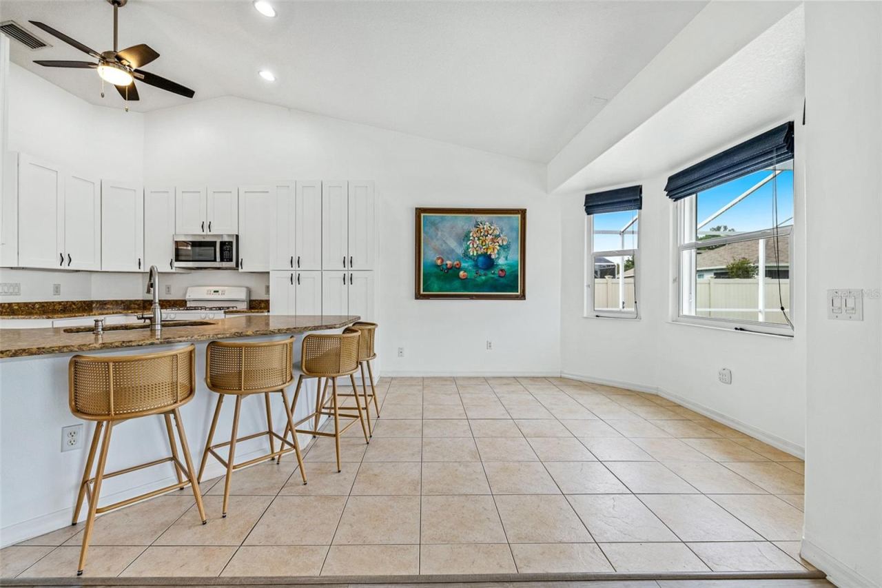 Photo 10 of 20: Breakfast bar