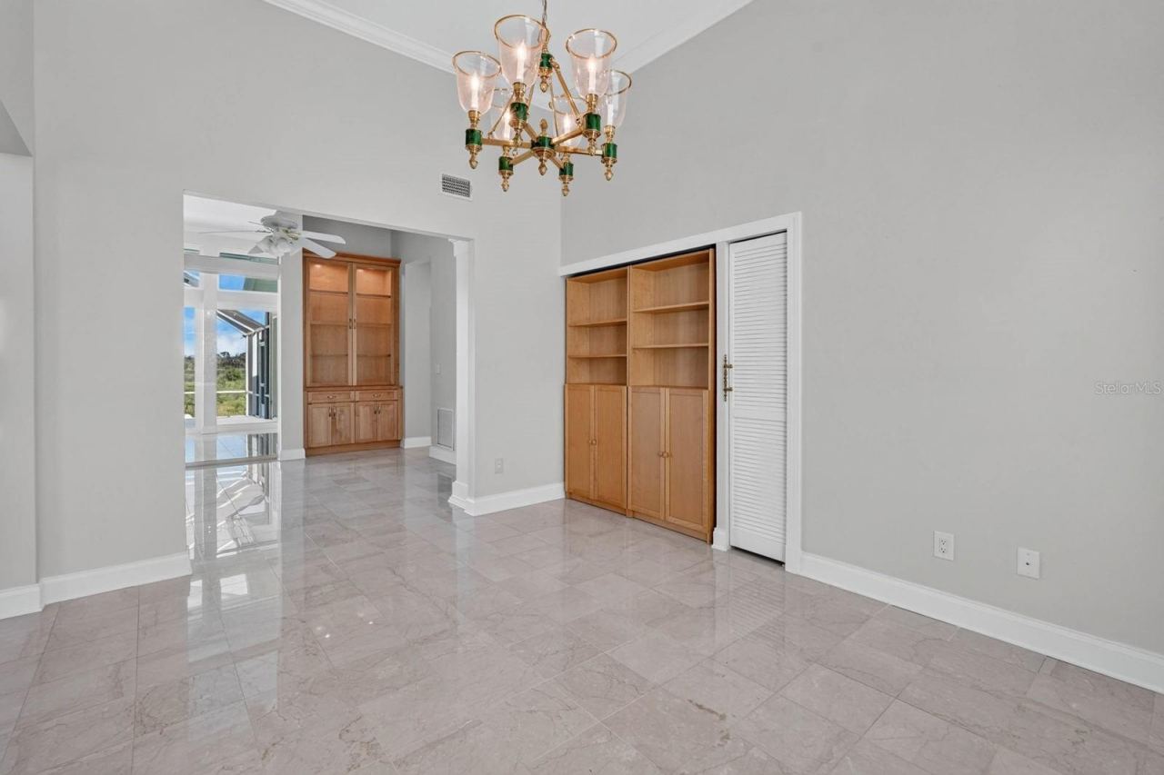Photo 17 of 20: Elegant Dining Room Details