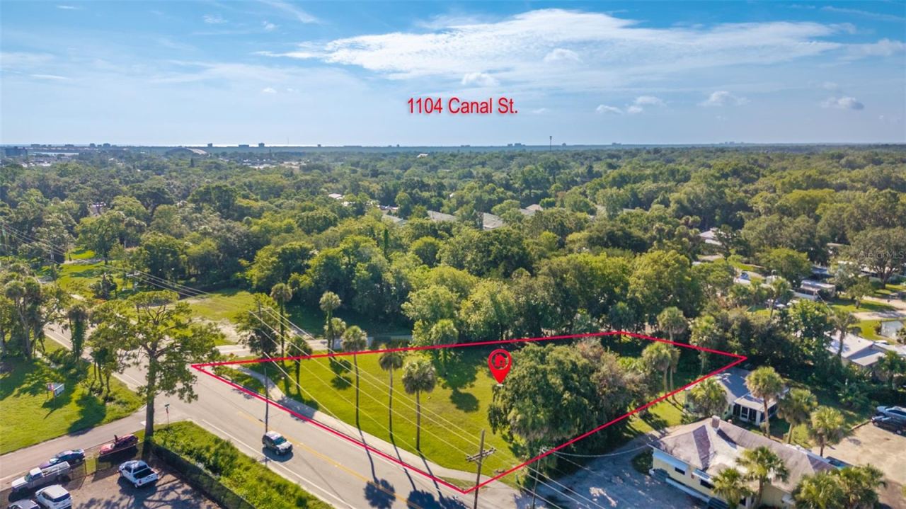 Photo 3 of 14: 1104 W Canal St. NSB, FL 32168