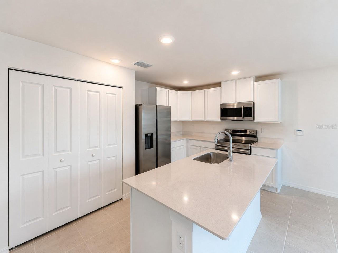 Photo 3 of 20: Gorgeous Kitchen