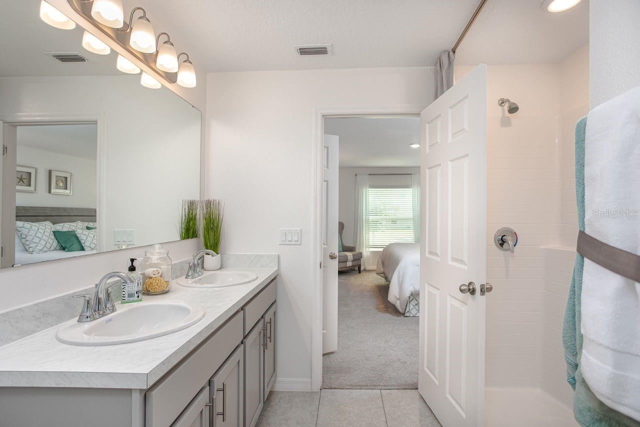 Photo 19 of 20: Model home - actual features may vary.