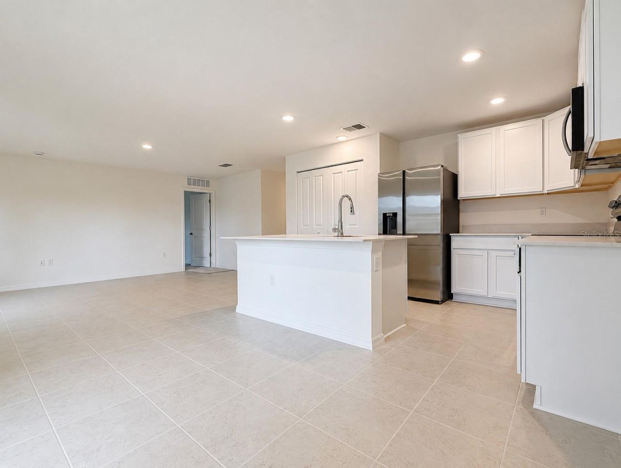 Photo 4 of 20: Open Concept