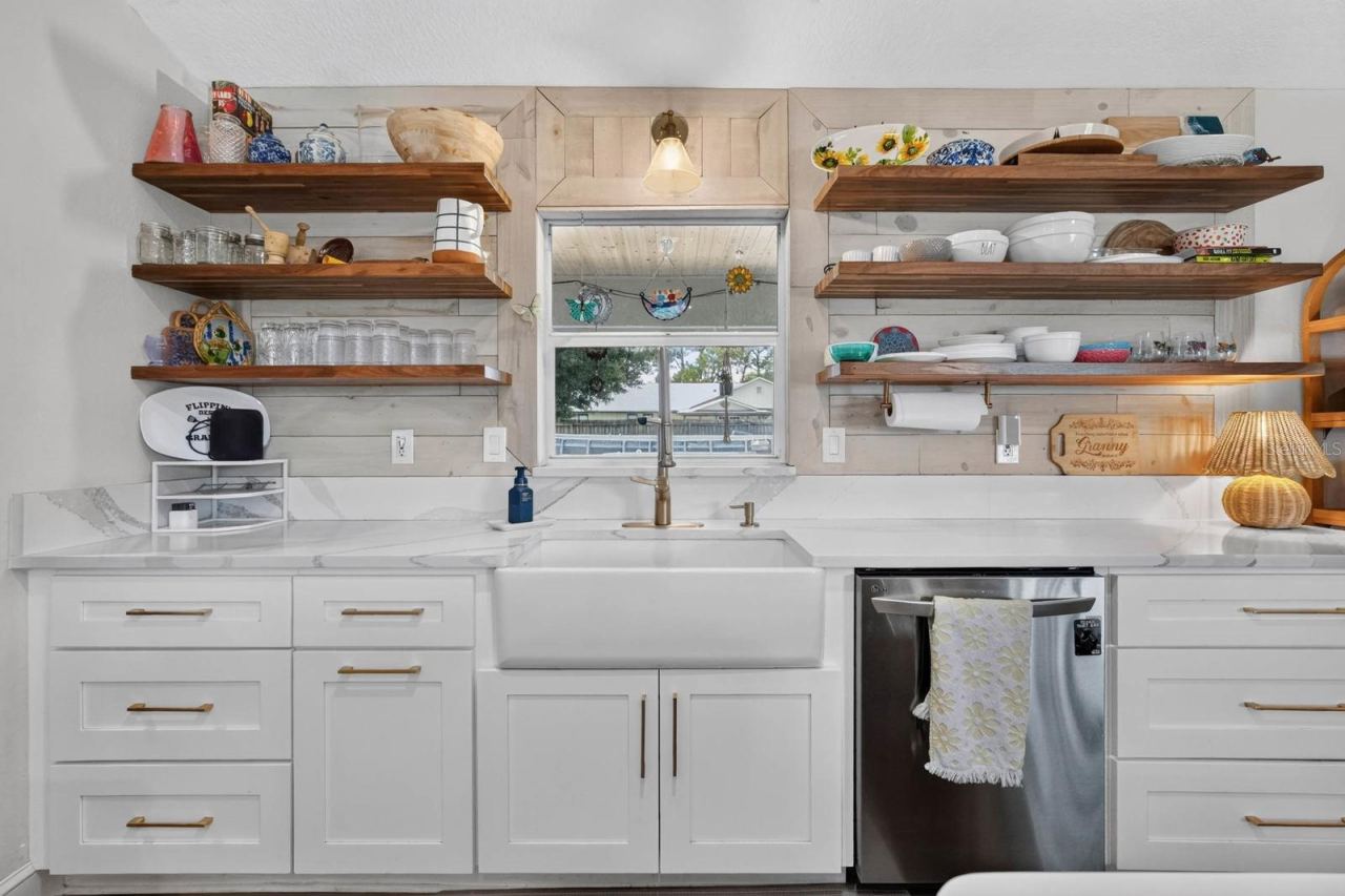 Photo 9 of 20: KITCHEN