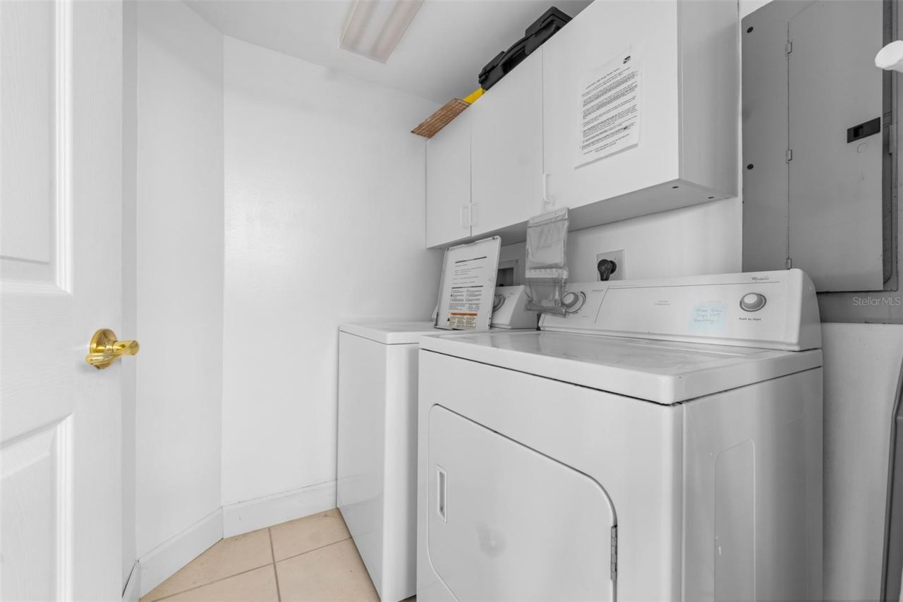 Photo 18 of 20: Laundry Room