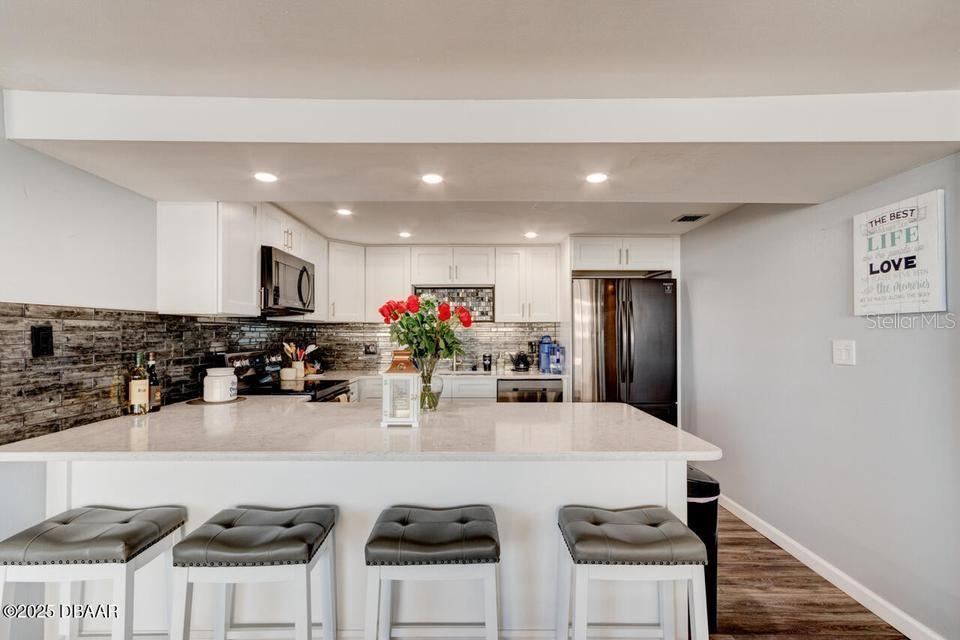 Photo 6 of 20: Kitchen
