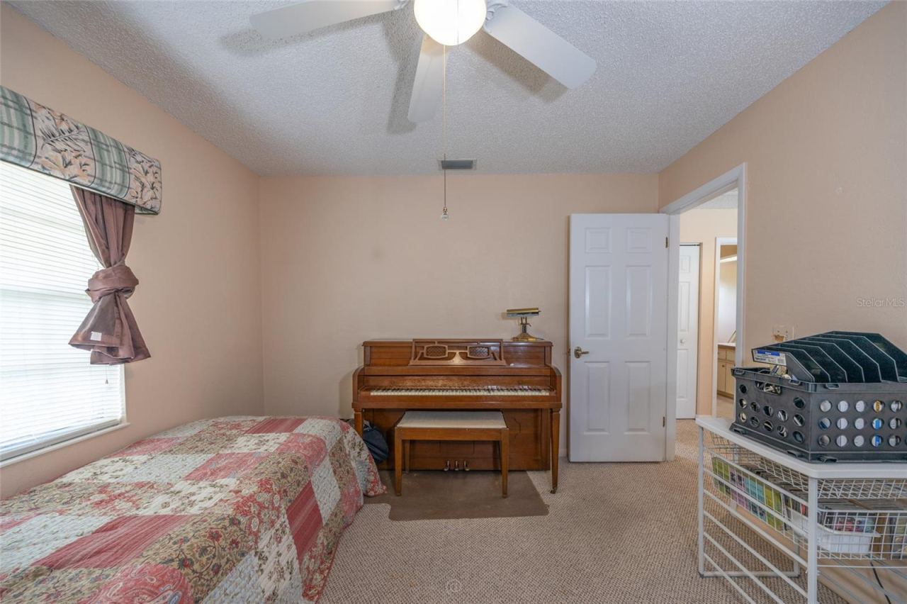 Photo 19 of 20